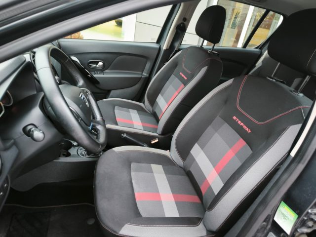 DACIA Sandero usata, con Autoradio