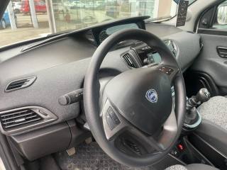 LANCIA Ypsilon usata, con Servosterzo