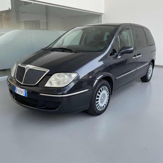 LANCIA Phedra usata, con ABS