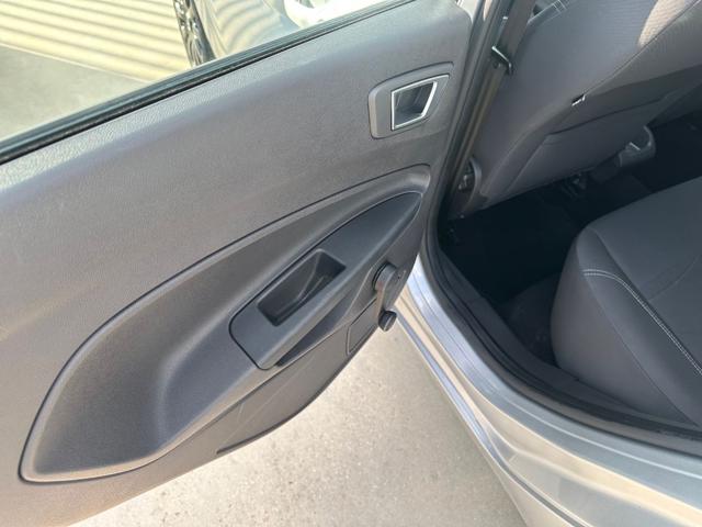 FORD Fiesta usata, con ESP