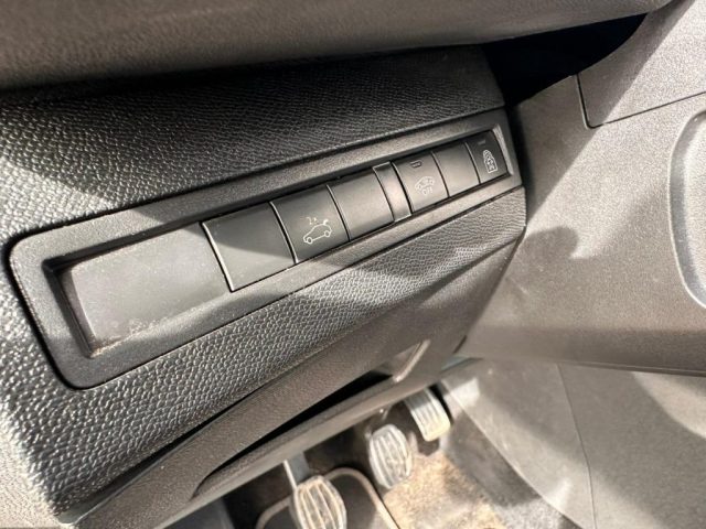 PEUGEOT 5008 usata, con Chiusura centralizzata
