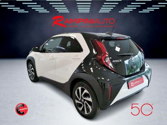 TOYOTA Aygo X usata 9
