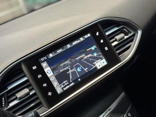 PEUGEOT 308 usata, con USB