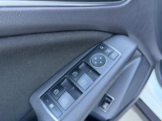 MERCEDES-BENZ GLA 180 usata, con Luci diurne