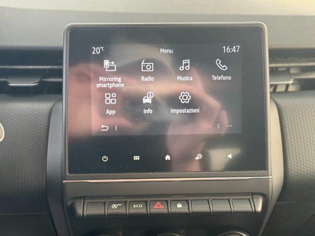 RENAULT Clio usata, con Touch screen