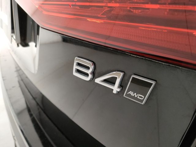 VOLVO XC60 usata, con Touch screen