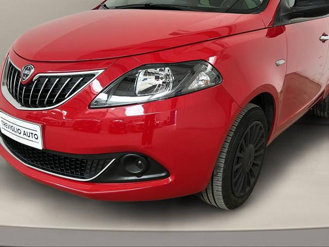 LANCIA Ypsilon usata, con Luci diurne