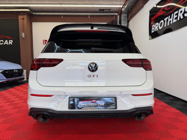 VOLKSWAGEN Golf GTI usata, con Autoradio