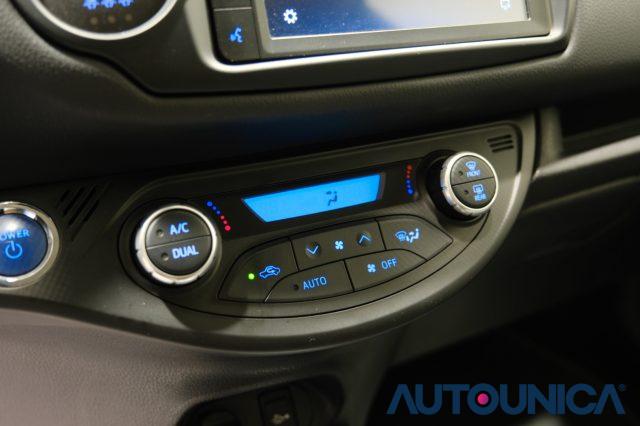 TOYOTA Yaris usata, con Sensore di luce