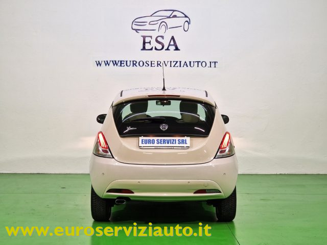 LANCIA Ypsilon usata, con ESP