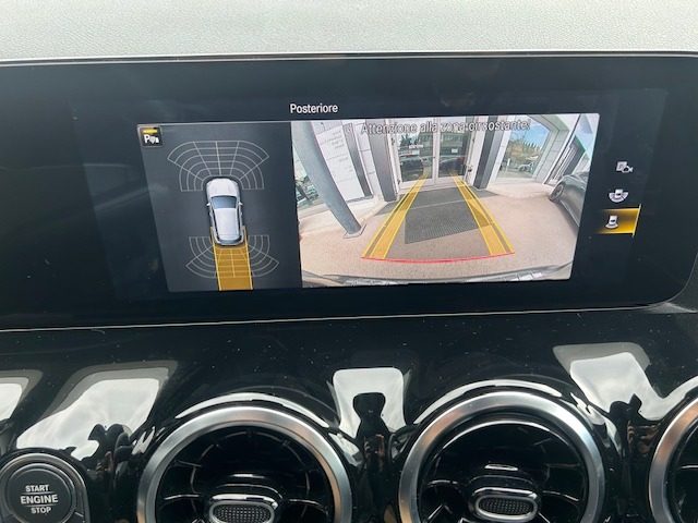 MERCEDES-BENZ GLA 200 usata, con Sistema di navigazione