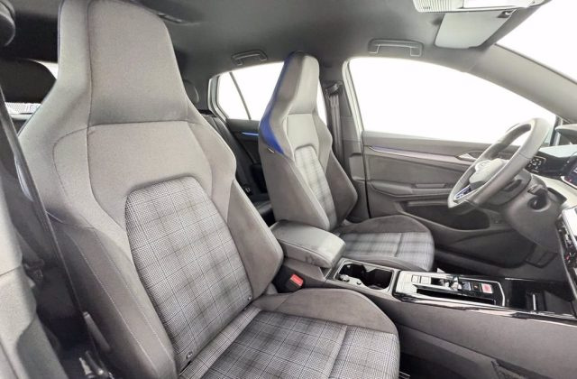 VOLKSWAGEN Golf usata, con Servosterzo