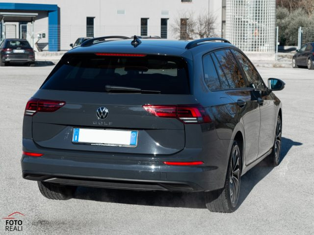 VOLKSWAGEN Golf usata, con Autoradio