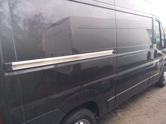 PEUGEOT Boxer usata, con Autoradio