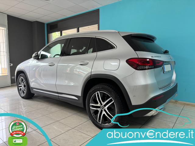 MERCEDES-BENZ GLA 200 usata, con Alzacristalli elettrici