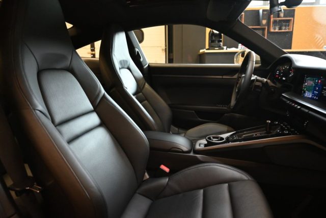 PORSCHE 992 usata 33