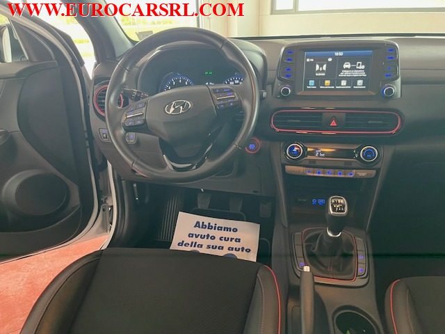 HYUNDAI Kona usata, con Sensori di parcheggio posteriori