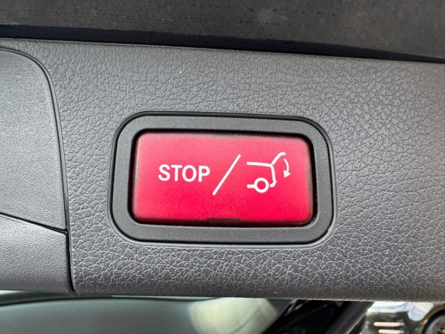 MERCEDES-BENZ GLB 180 usata, con Touch screen