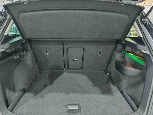 SKODA Karoq usata, con Sistema di navigazione