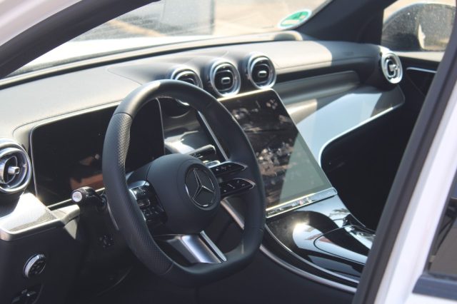 MERCEDES-BENZ GLC 220 usata, con Climatizzatore