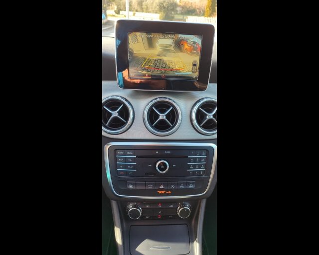MERCEDES-BENZ GLA 220 usata, con Airbag testa