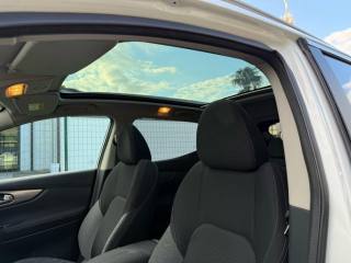 NISSAN Qashqai usata, con Controllo automatico clima