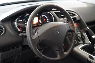 PEUGEOT 3008 usata, con Climatizzatore