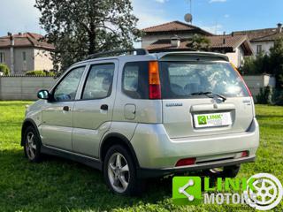 SUZUKI Ignis usata, con Autoradio