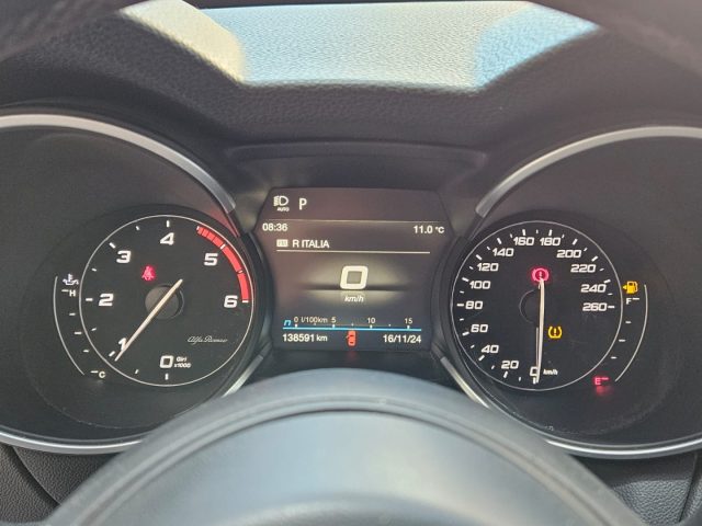 ALFA ROMEO Stelvio usata, con Sensori di parcheggio posteriori