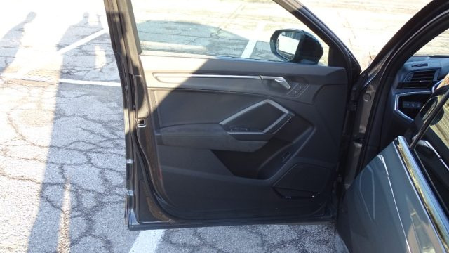 AUDI RS Q3 usata, con Riconoscimento dei segnali stradali