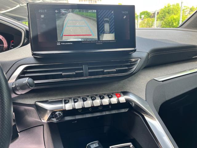 PEUGEOT 5008 usata, con Autoradio