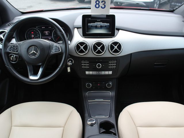 MERCEDES-BENZ B 180 usata, con Sistema di navigazione