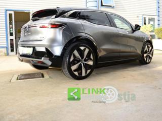 RENAULT Megane usata, con Autoradio digitale