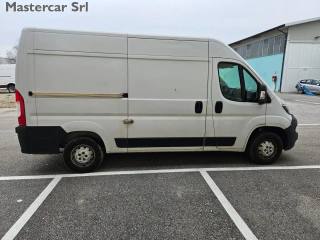 PEUGEOT Boxer usata, con Autoradio