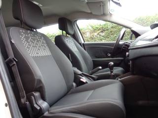 RENAULT Megane usata, con Controllo automatico clima