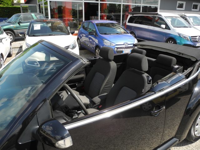 VOLKSWAGEN New Beetle usata, con Autoradio
