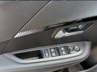 PEUGEOT 208 usata, con Bluetooth