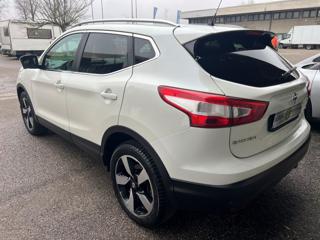 NISSAN Qashqai usata, con Autoradio