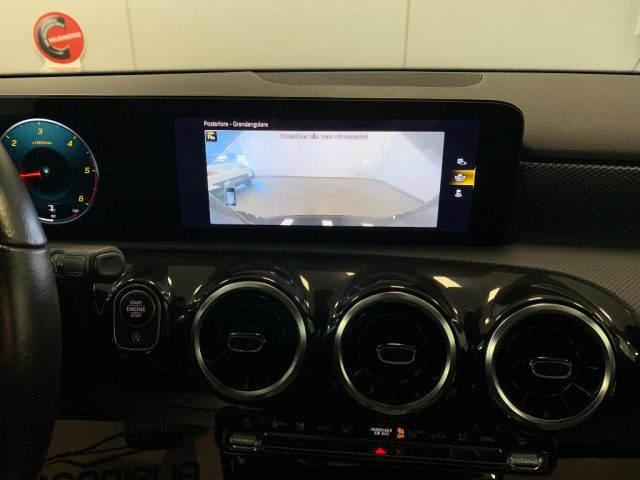 MERCEDES-BENZ A 180 usata, con Volante multifunzione