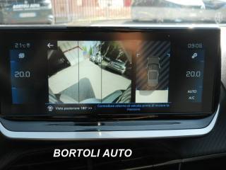 PEUGEOT 2008 usata, con Sistema di navigazione