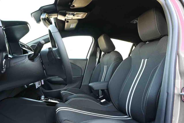 OPEL Corsa usata, con Cruise Control