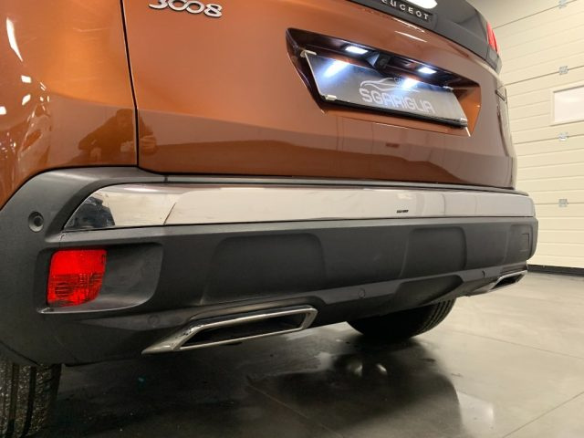 PEUGEOT 3008 usata, con Controllo elettronico della corsia