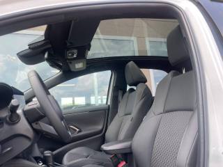 TOYOTA Yaris usata, con Servosterzo