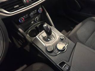 ALFA ROMEO Stelvio usata, con Controllo automatico clima