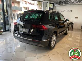 VOLKSWAGEN Tiguan usata, con Autoradio