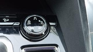 PEUGEOT 5008 usata, con Sensori di parcheggio anteriori