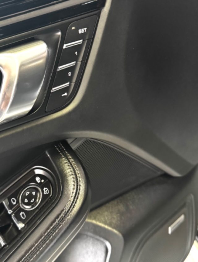 PORSCHE Macan usata, con Fari LED