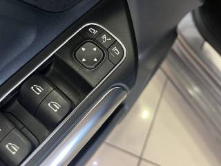 MERCEDES-BENZ B 180 usata, con Park Distance Control