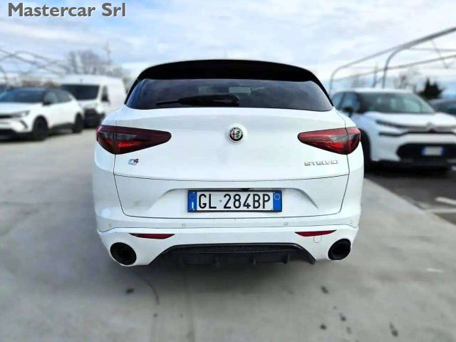 ALFA ROMEO Stelvio usata, con Alzacristalli elettrici
