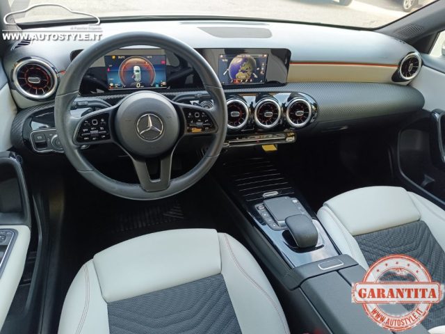MERCEDES-BENZ A 180 usata, con Fari di profondità antiabbagliamento